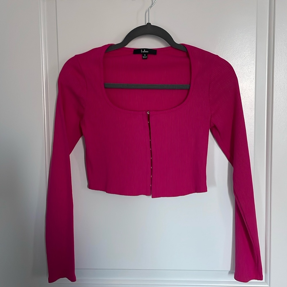 Lulu’s Hook Eye Crop Top